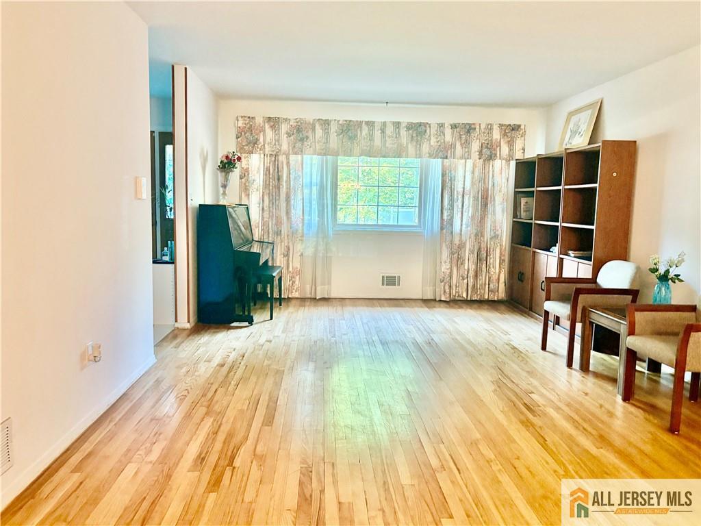 3 Westover Way Edison, NJ 08820 - Photo 6 of 31