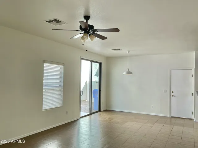 $2,295 | 3871 East Jasper Drive, Gilbert, AZ 85296