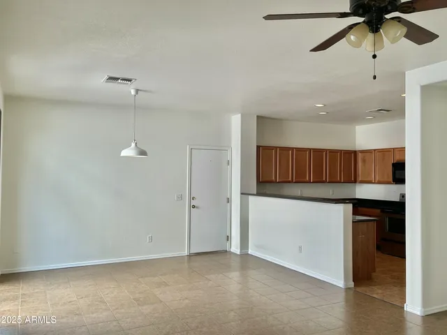 $2,295 | 3871 East Jasper Drive, Gilbert, AZ 85296