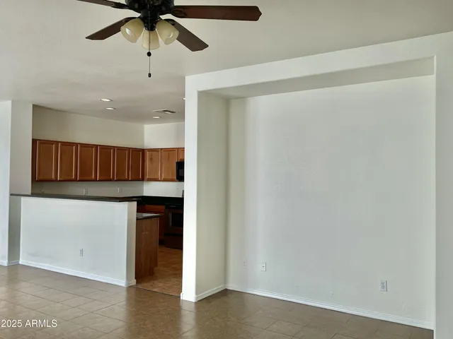 $2,295 | 3871 East Jasper Drive, Gilbert, AZ 85296