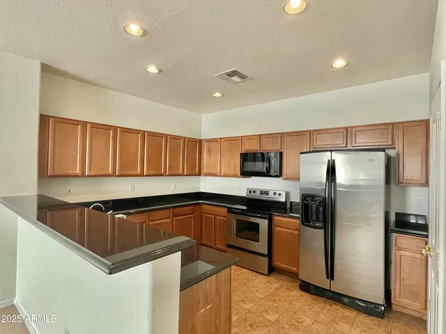 $2,295 | 3871 East Jasper Drive, Gilbert, AZ 85296