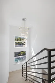 $1,895,000 | 639 43rd Avenue North, St. Petersburg, FL 33703