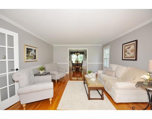 2 Crestview Road Bedford, MA 01730 - Photo 12 of 33 Gallery Image 12