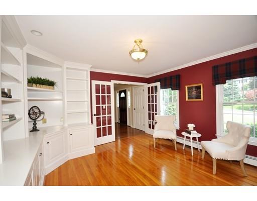 2 Crestview Road Bedford, MA 01730 - Photo 6 of 33 Gallery Image 6