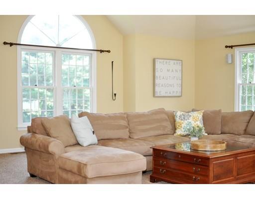 2 Crestview Road Bedford, MA 01730 - Photo 9 of 33 Gallery Image 9