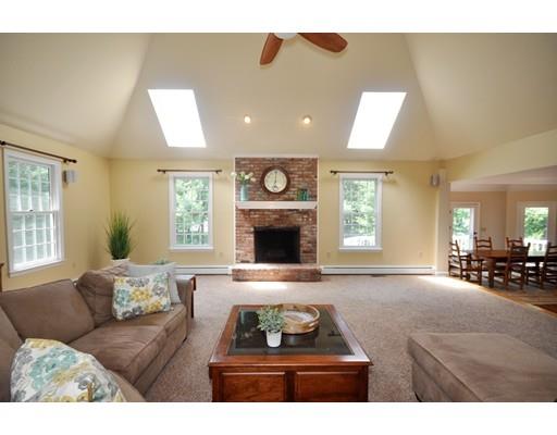 2 Crestview Road Bedford, MA 01730 - Photo 10 of 33 Gallery Image 10
