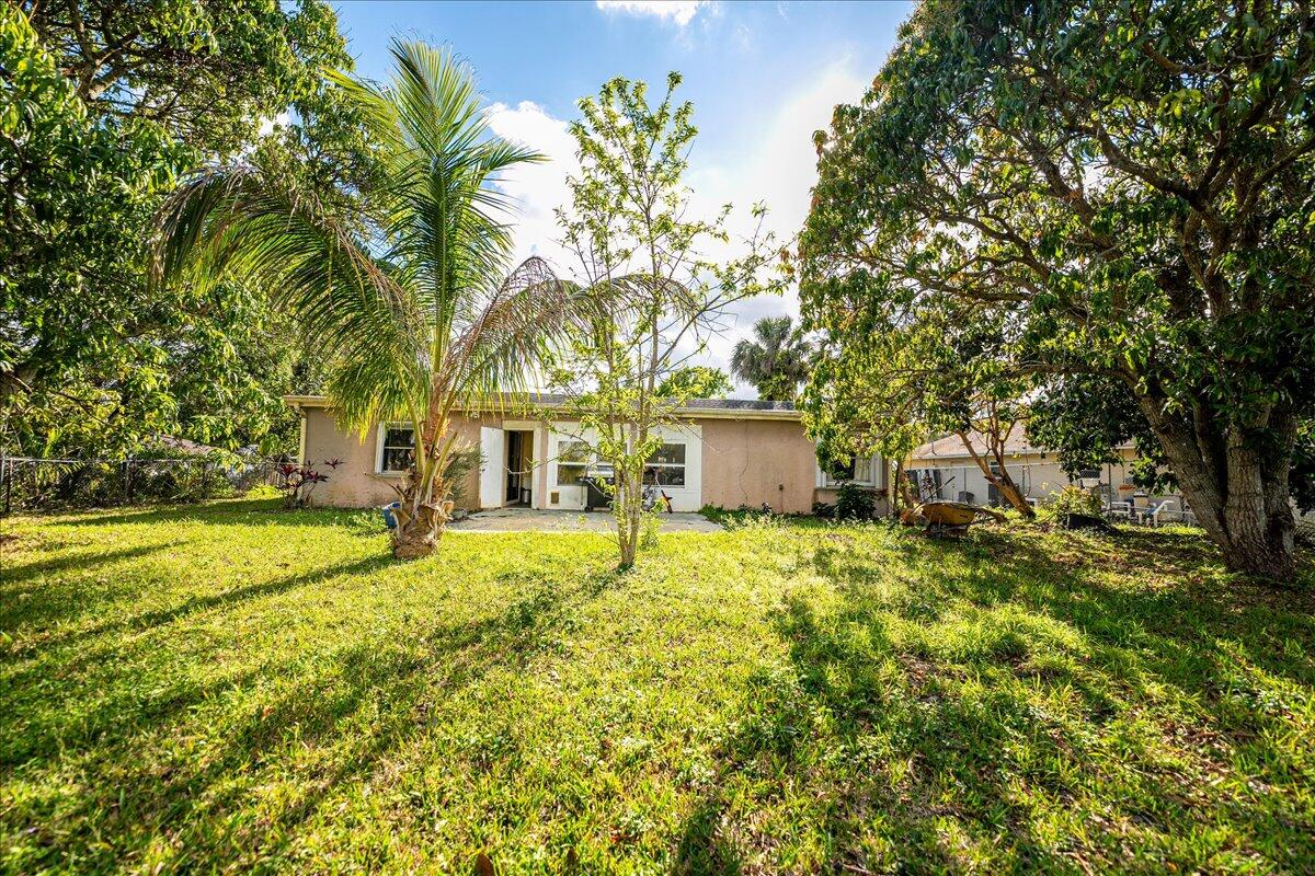 1801 Southwest Leafy Road Port St. Lucie, FL 34953 - Photo 28 of 31 31-Leafy-0017