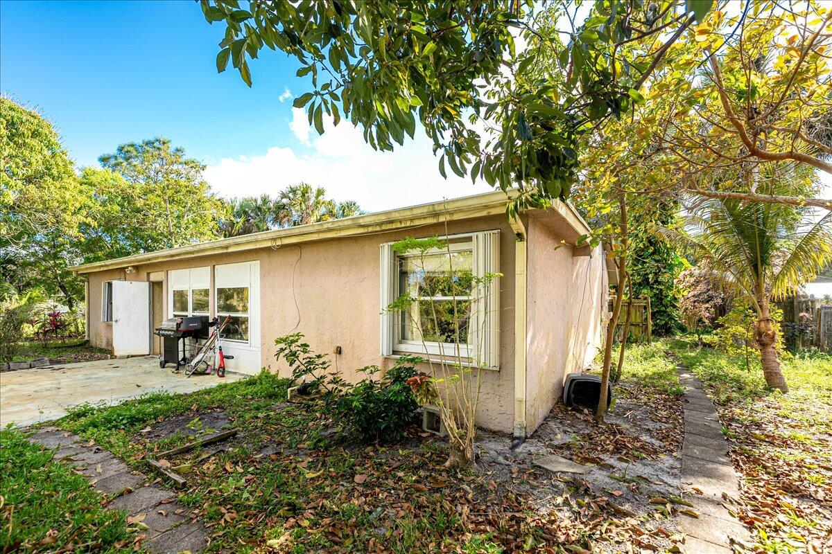 1801 Southwest Leafy Road Port St. Lucie, FL 34953 - Photo 29 of 31 32-Leafy-0018