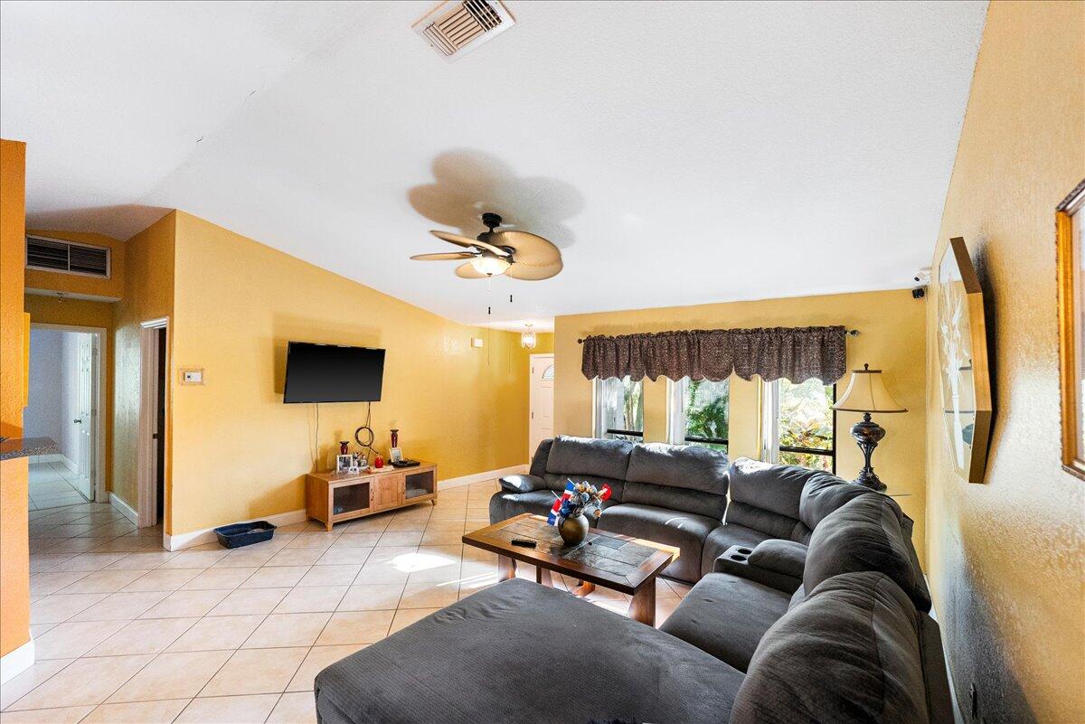 1801 Southwest Leafy Road Port St. Lucie, FL 34953 - Photo 6 of 31 08-DSC0871