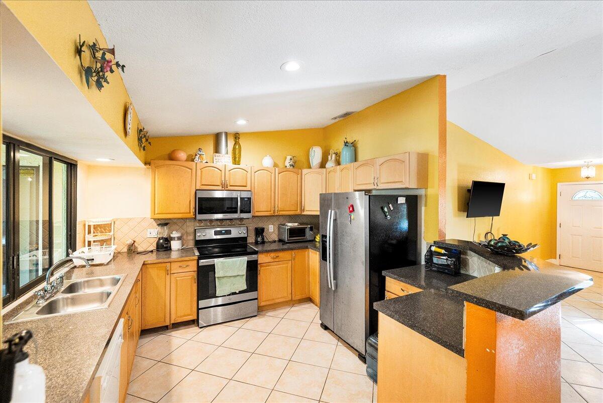 1801 Southwest Leafy Road Port St. Lucie, FL 34953 - Photo 8 of 31 15-DSC0894