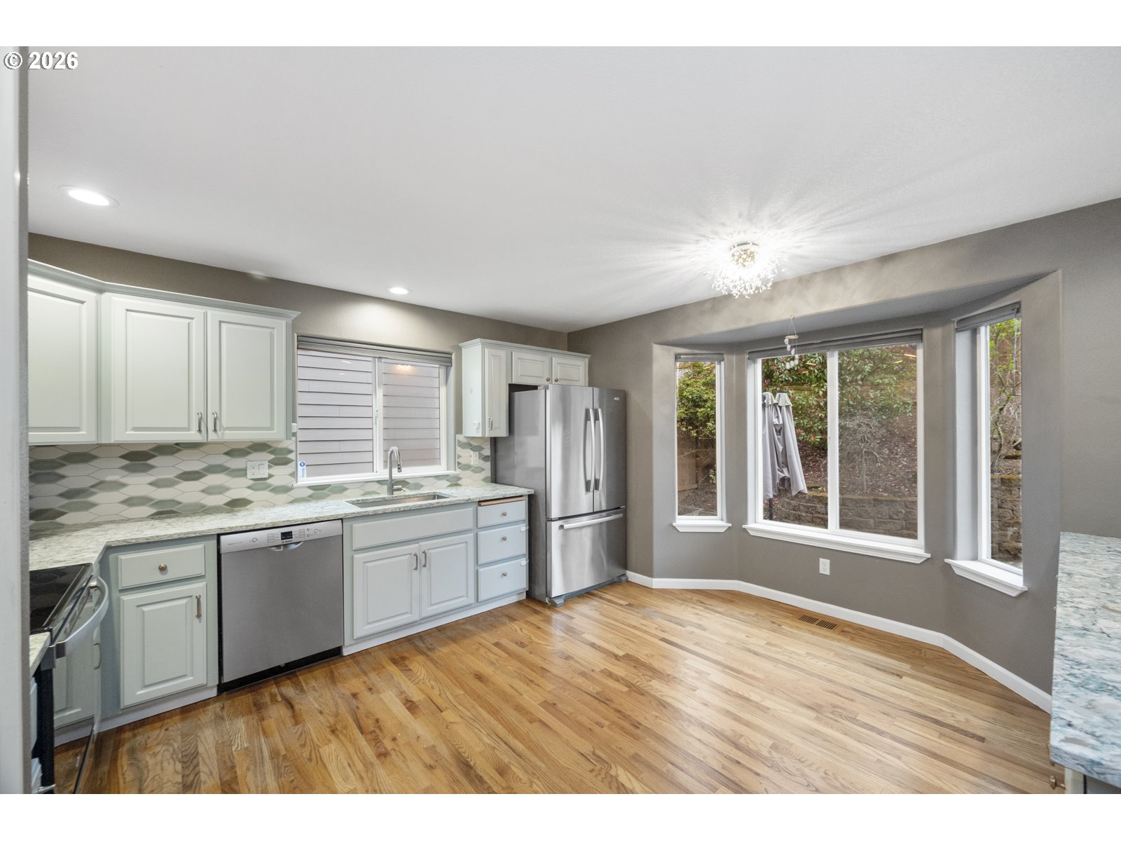 15729 Southeast Hawk Court Portland, OR 97236 - Photo 12 of 38