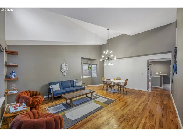 $569,000 | 15729 Southeast Hawk Court, Portland, OR 97236