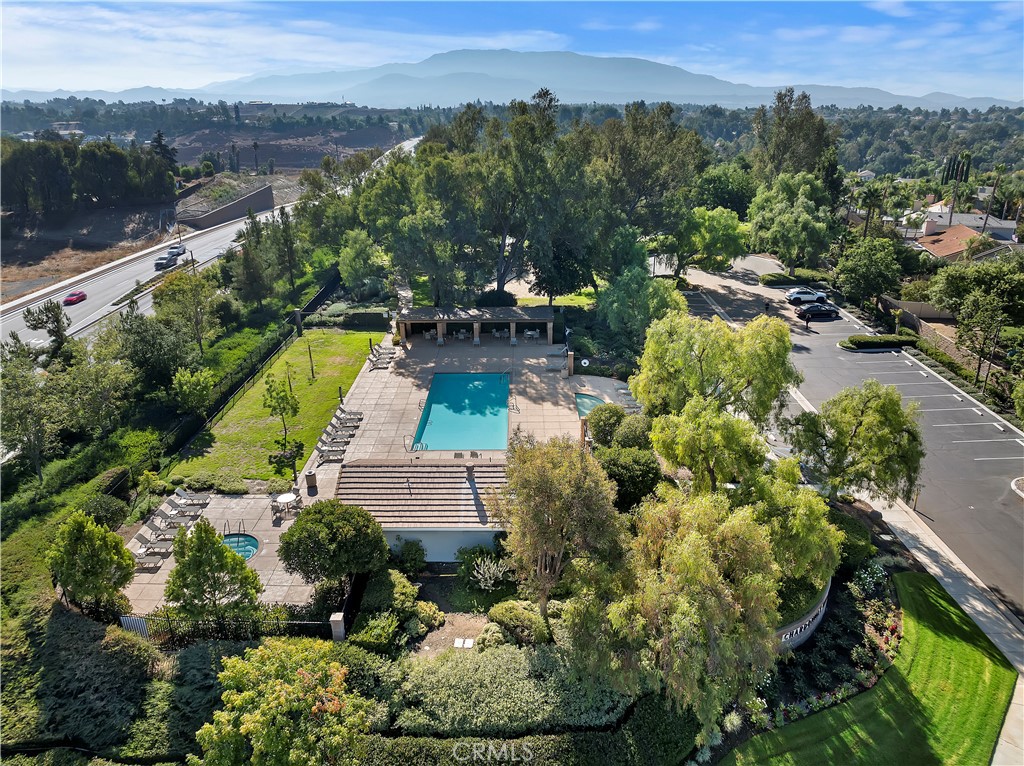 31928 Cercle Chambertin Temecula, CA 92591 - Photo 74 of 74 an aerial view of residential houses with outdoor space and lake view