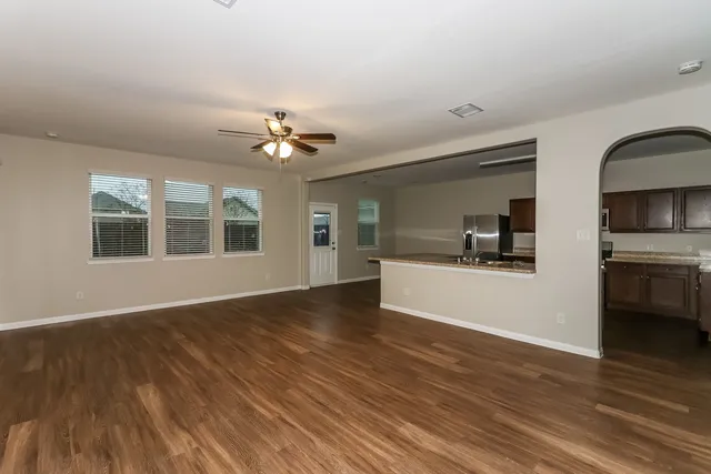 $2,145 | 10311 Urban Oak Trail, Houston, TX 77044
