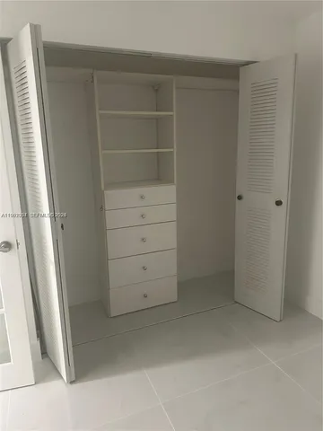 $2,000 | 210 Southwest 11th Street, Unit 506, Miami, FL 33130