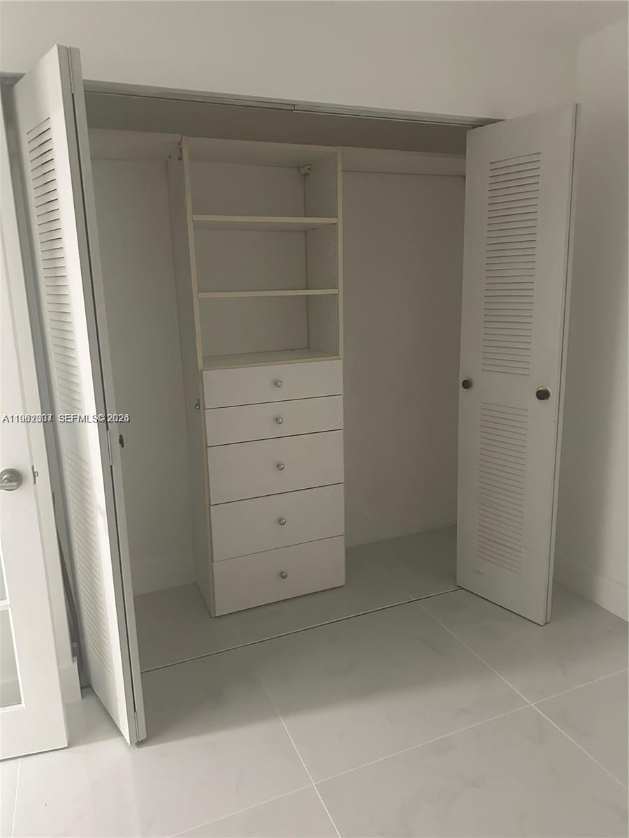 210 Southwest 11th Street, Unit 506 Miami, FL 33130 - Photo 13 of 18