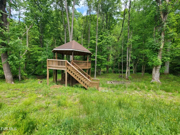 $115,000 | 206 Toms Creek Drive, Unit 5, Roan Mountain, TN 37687