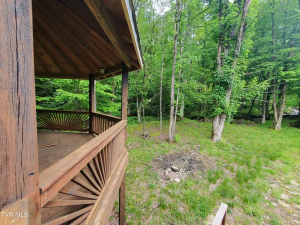 $115,000 | 206 Toms Creek Drive, Unit 5, Roan Mountain, TN 37687
