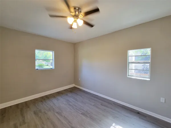 $1,650 | 4909 Holloway Drive, Houston, TX 77048