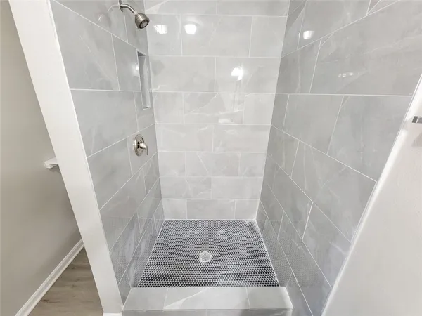 $1,650 | 4909 Holloway Drive, Houston, TX 77048