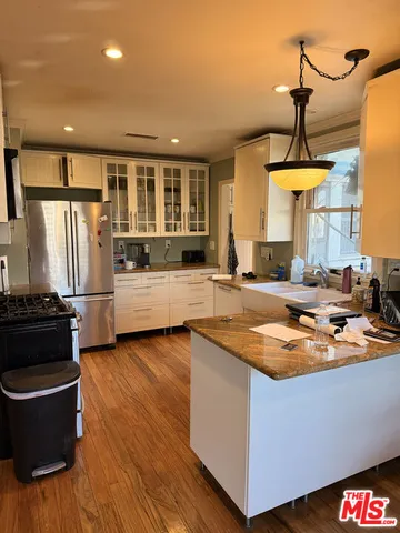 $873,000 | 900 West 19th Street, Long Beach, CA 90806