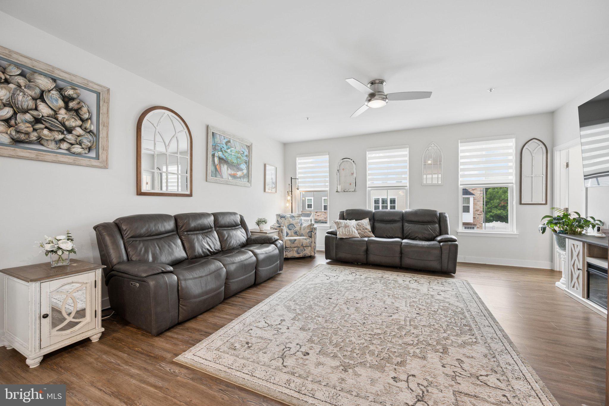 3062 Shaws Road Edgemere, MD 21219 - Photo 7 of 94 Living Room