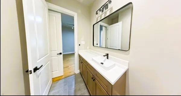 $969,000 | 4 Lake Forest Drive, Conroe, TX 77384