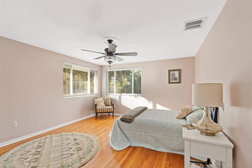 108 Northwest 2nd Street Williston, FL 32696 - Photo 24 of 45 a bed room with a bed and a window