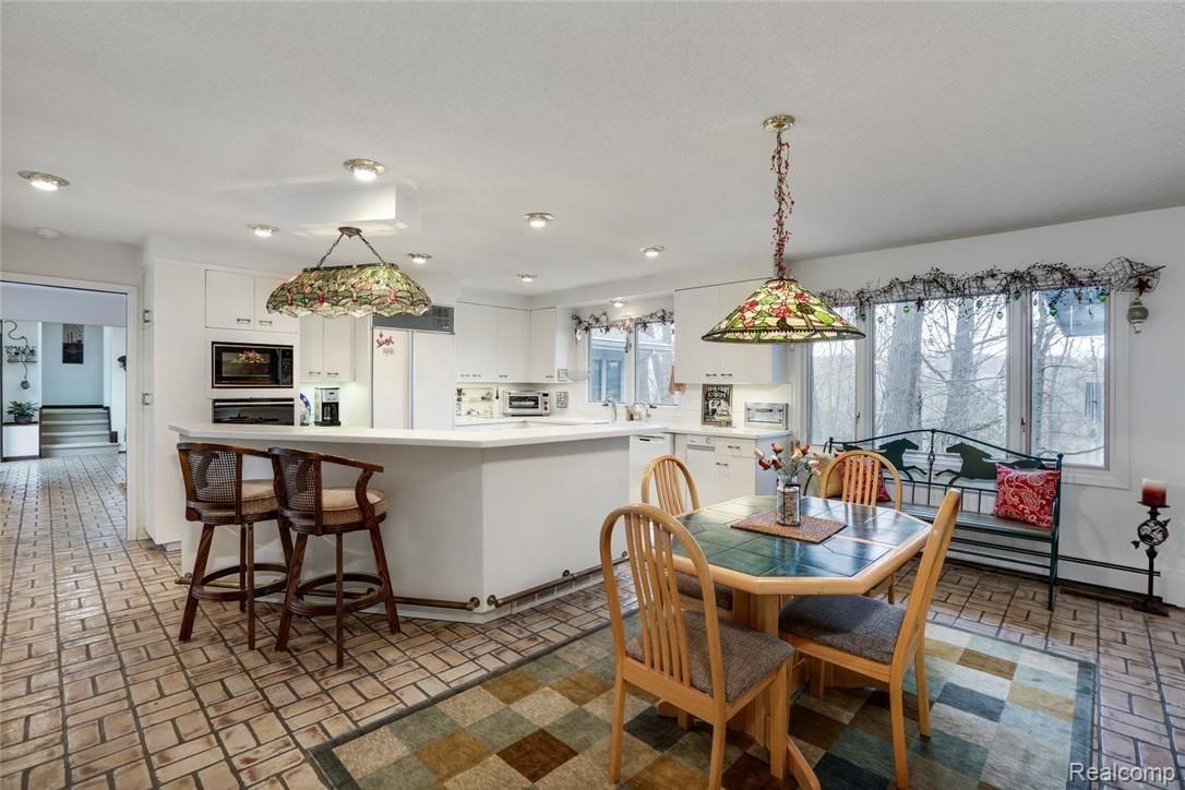 5745 North Livernois Road Rochester, MI 48306 - Photo 17 of 30 5745 N Livernois Rd Rochester-large-015-3-5745 N Livernois Rd-1500x1000-72dpi.jpg