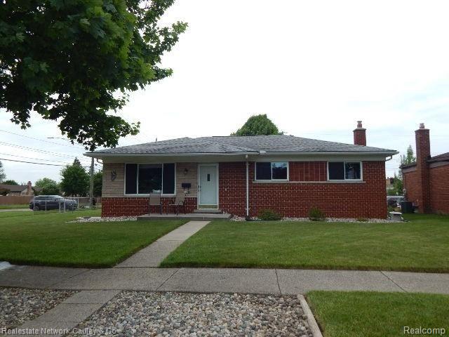 30003 Rosenbusch Drive Warren, MI 48088 - Photo 2 of 25 0E0C0E83-39DF-4A08-9E43-A6835F46BDD9.jpeg