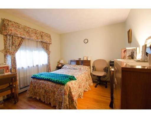 7 Ledgewood Road Saugus, MA 01906 - Photo 13 of 29 Gallery Image 13