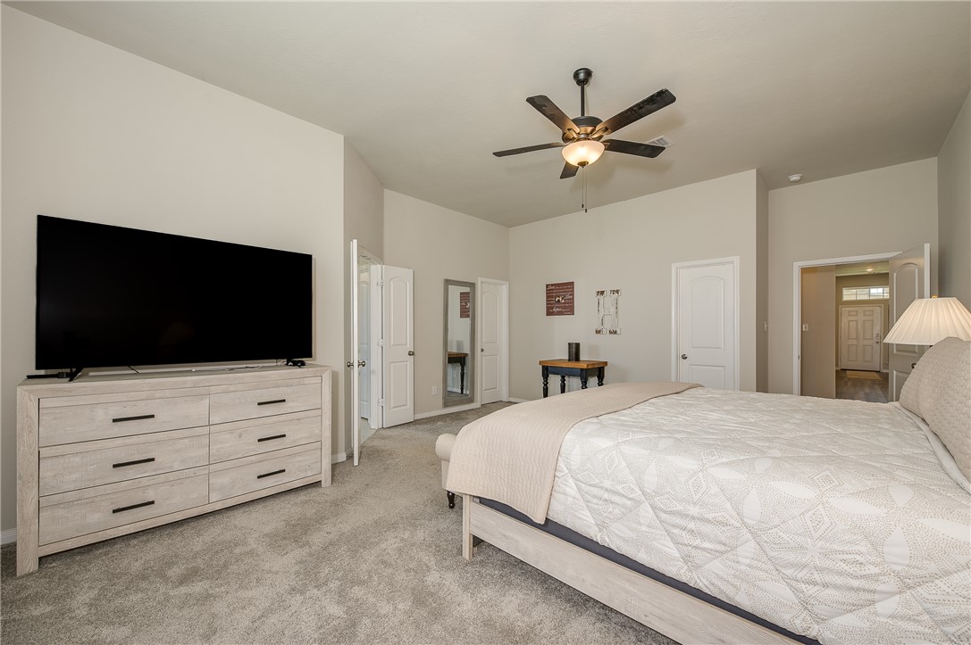 2078 Viva Road Bryan, TX 77807 - Photo 12 of 32