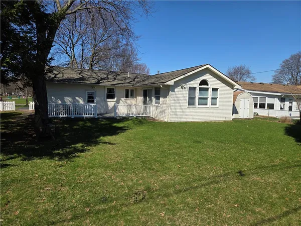 $249,900 | 516 Heritage Drive, Greece, NY 14615