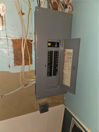 $249,900 | 516 Heritage Drive, Greece, NY 14615