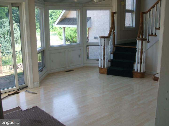 1255 Grenoble Road Warminster, PA 18974 - Photo 12 of 23 Gallery Image 12