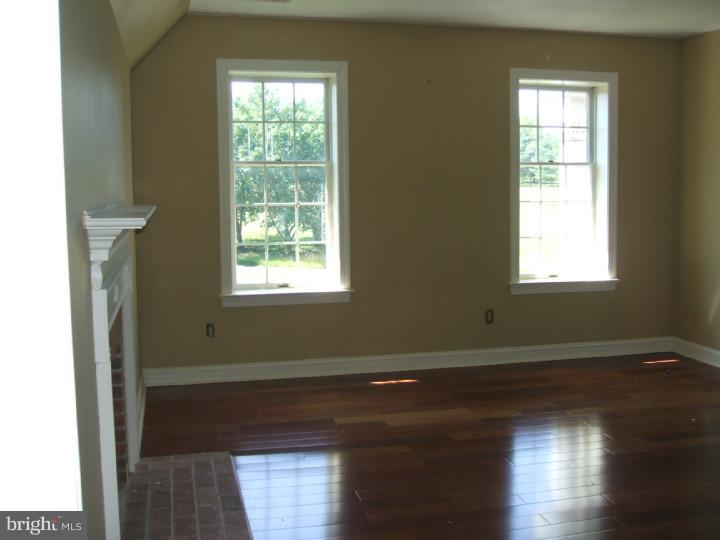 1255 Grenoble Road Warminster, PA 18974 - Photo 20 of 23 Gallery Image 20