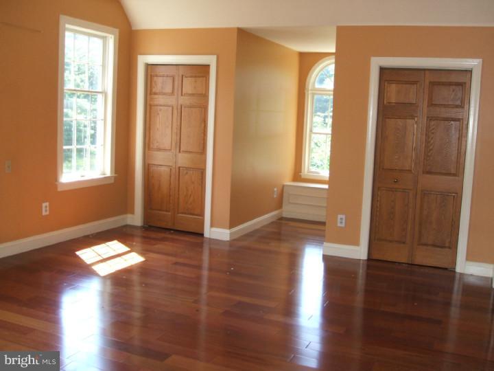 1255 Grenoble Road Warminster, PA 18974 - Photo 21 of 23 Gallery Image 21