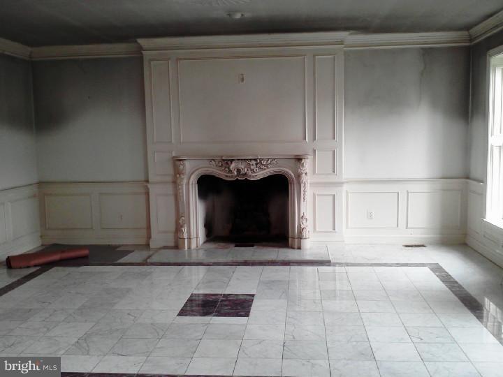 1255 Grenoble Road Warminster, PA 18974 - Photo 5 of 23 Gallery Image 5