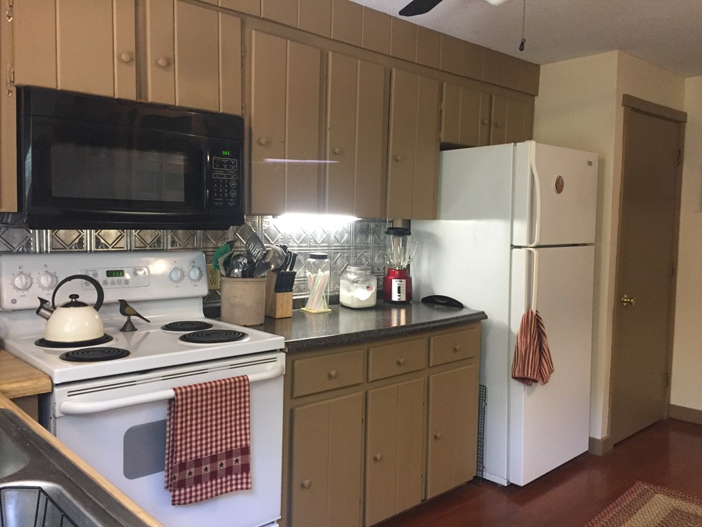 271 Douglas Road Warren, MA 01083 - Photo 5 of 23