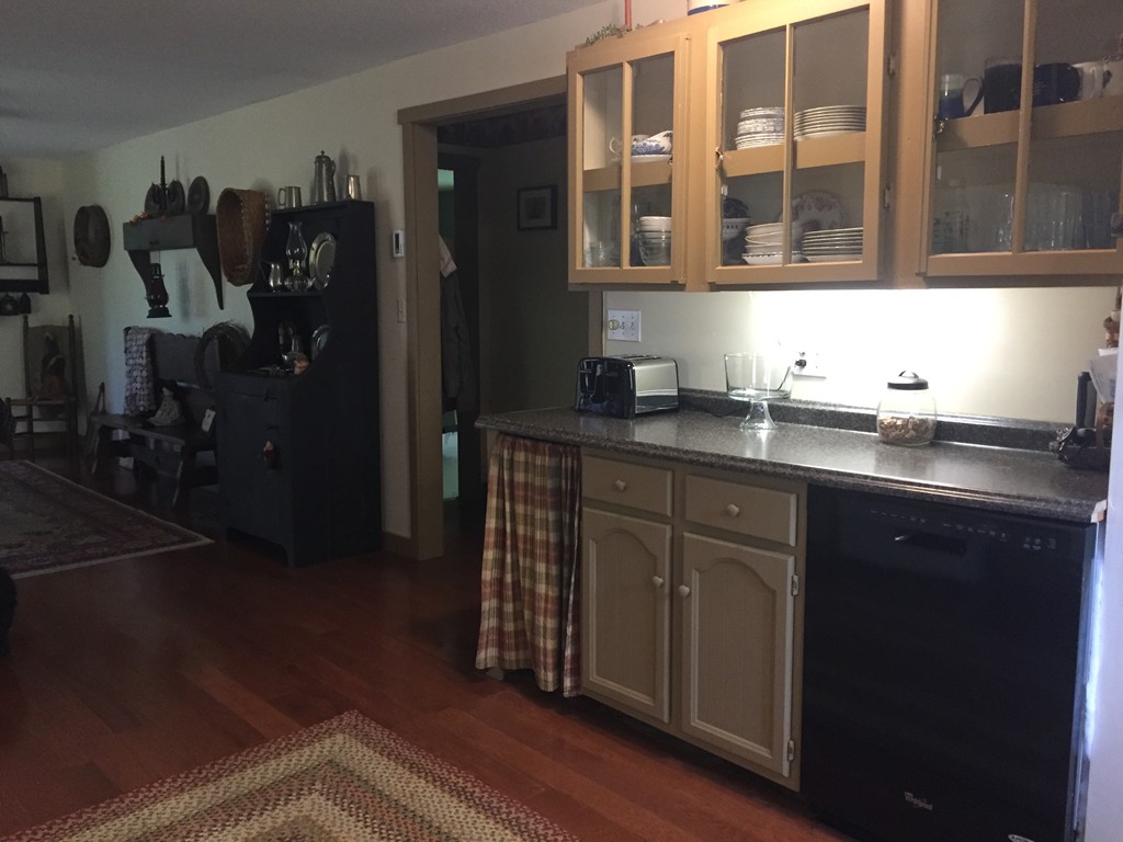 271 Douglas Road Warren, MA 01083 - Photo 6 of 23
