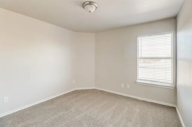 $2,555 | 715 South Parks Drive, DeSoto, TX 75115