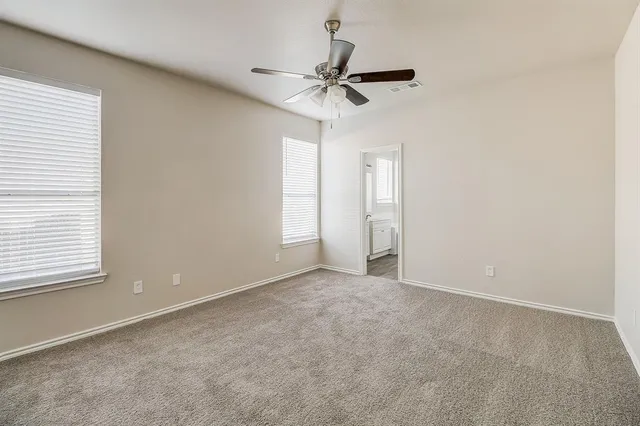 $2,555 | 715 South Parks Drive, DeSoto, TX 75115