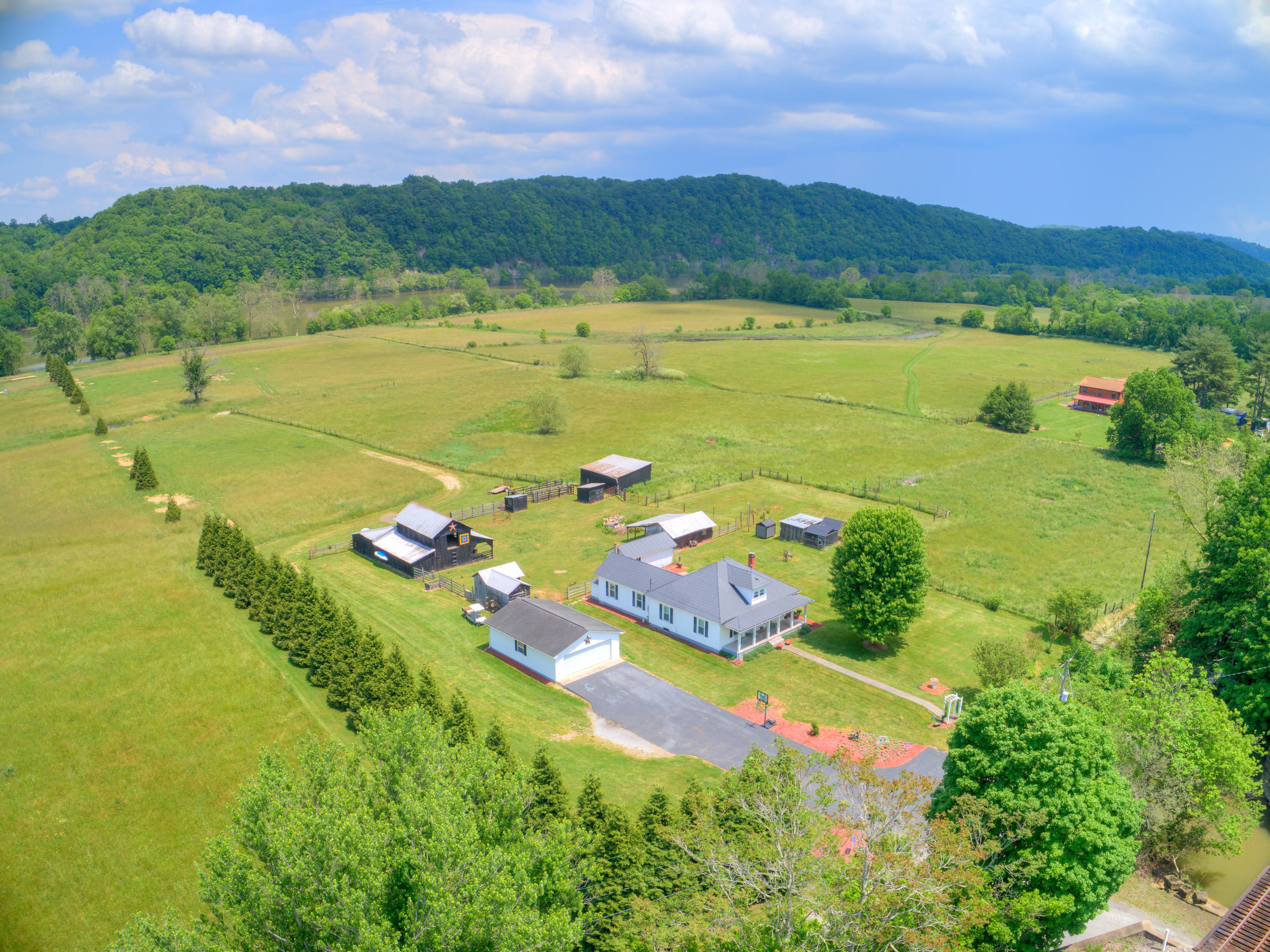 7958 Parrott River Road Parrott, VA 24132 - Photo 56 of 67 7958_ParrotRiverRd_HiRes-46
