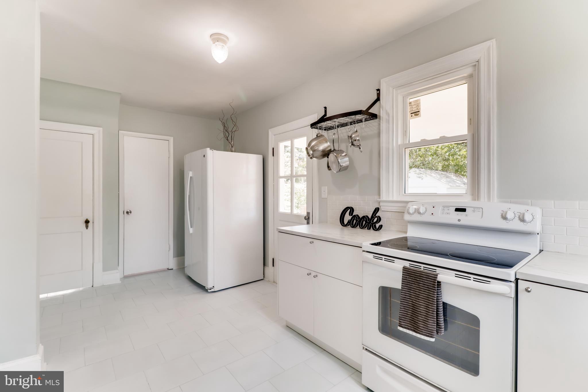 6111 Tramore Road Baltimore, MD 21214 - Photo 11 of 28 Open Kitchen with ALL New Appliances