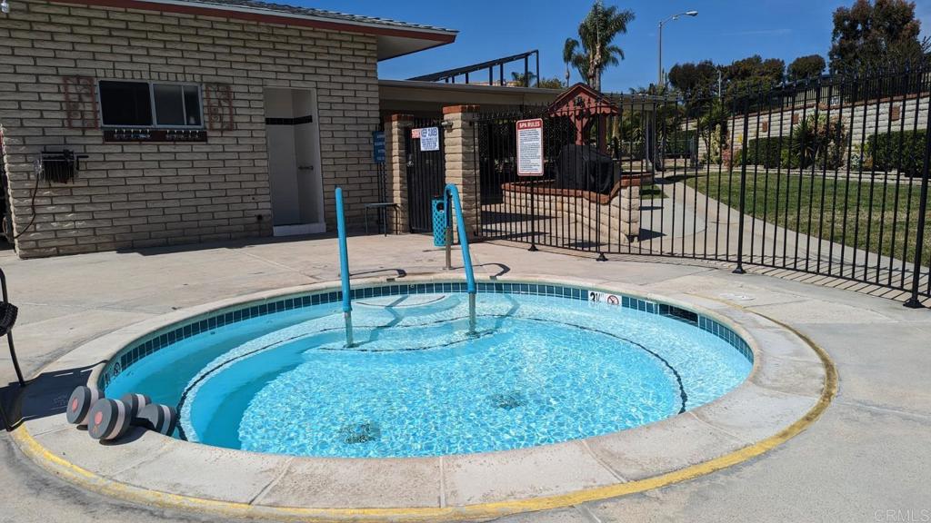 1506 Oak Drive, Unit 22 Vista, CA 92084 - Photo 45 of 58