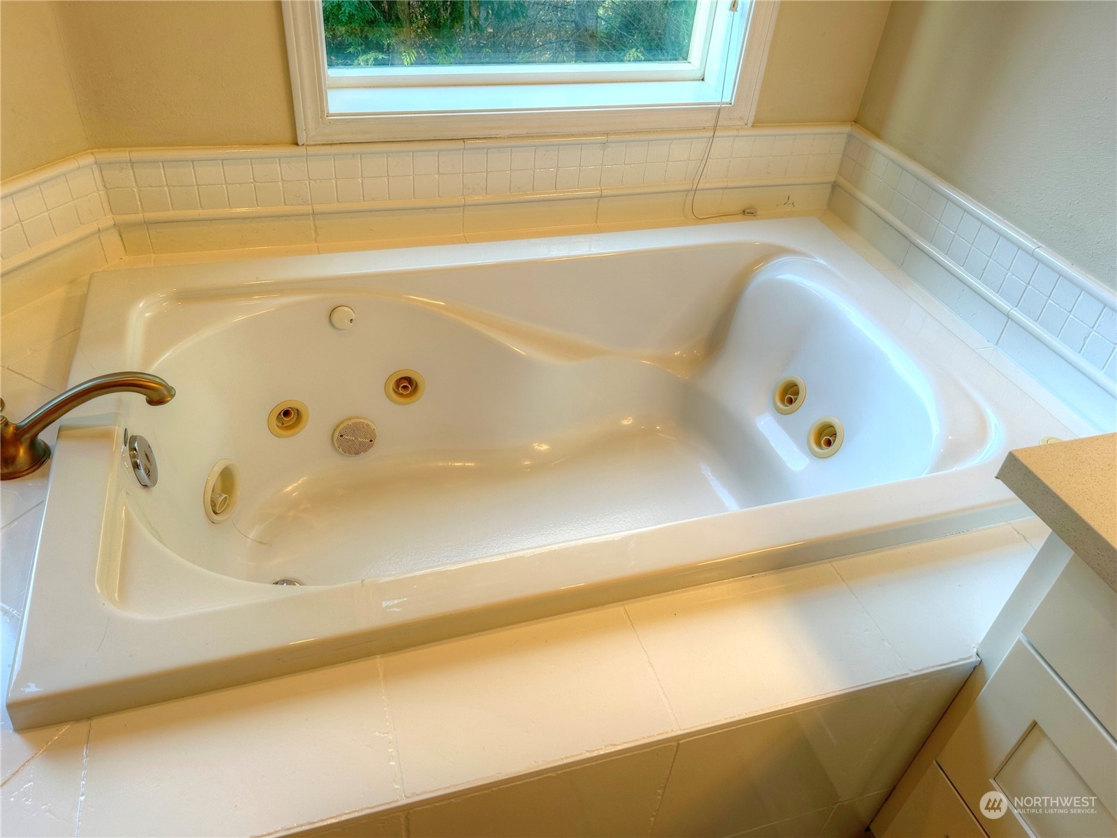 18835 Southeast Petrovitsky Road Renton, WA 98058 - Photo 22 of 34 a bathroom with a tub