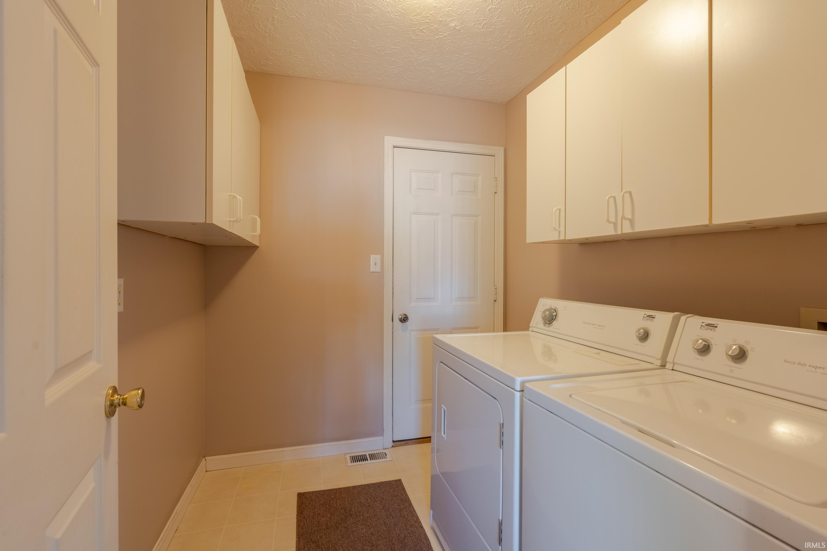 4099 Country Ridge Drive Newburgh, IN 47630 - Photo 22 of 35