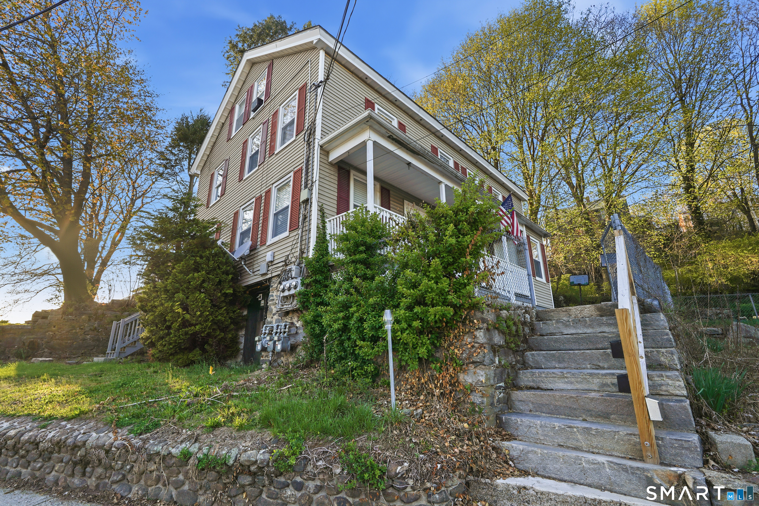 46 Grove Street Putnam, CT 06260 - Photo 8 of 40