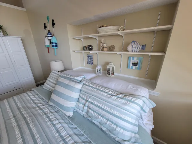 $415,000 | 114 Millpoint Drive, Unit 14, Spring Lake, MI 49456