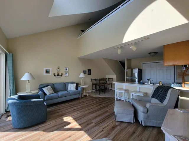 $415,000 | 114 Millpoint Drive, Unit 14, Spring Lake, MI 49456